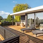 4 Bedroom In * בורקופ