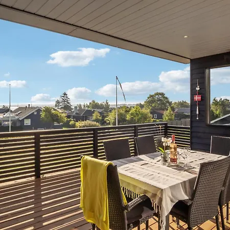 펜션 4 Bedroom In 보르콥