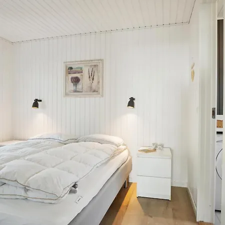 4 Bedroom In Børkop