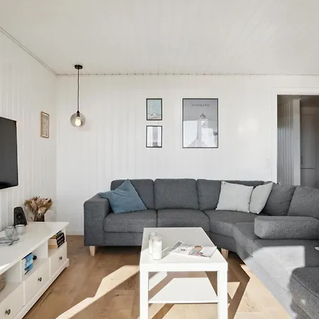 Feriehus 4 Bedroom In *
