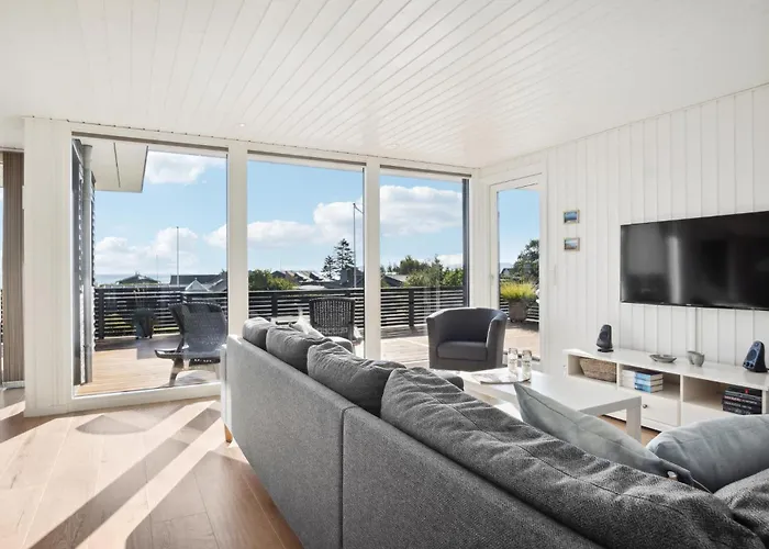 Feriehus 4 Bedroom In *